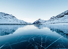 九游官网：开启游戏世界的智能入口