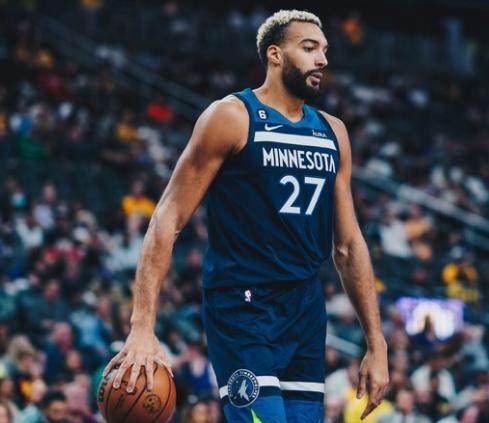 开云体育下载-与唐斯尚未正式同场 戈贝尔期待双塔组合未来首秀